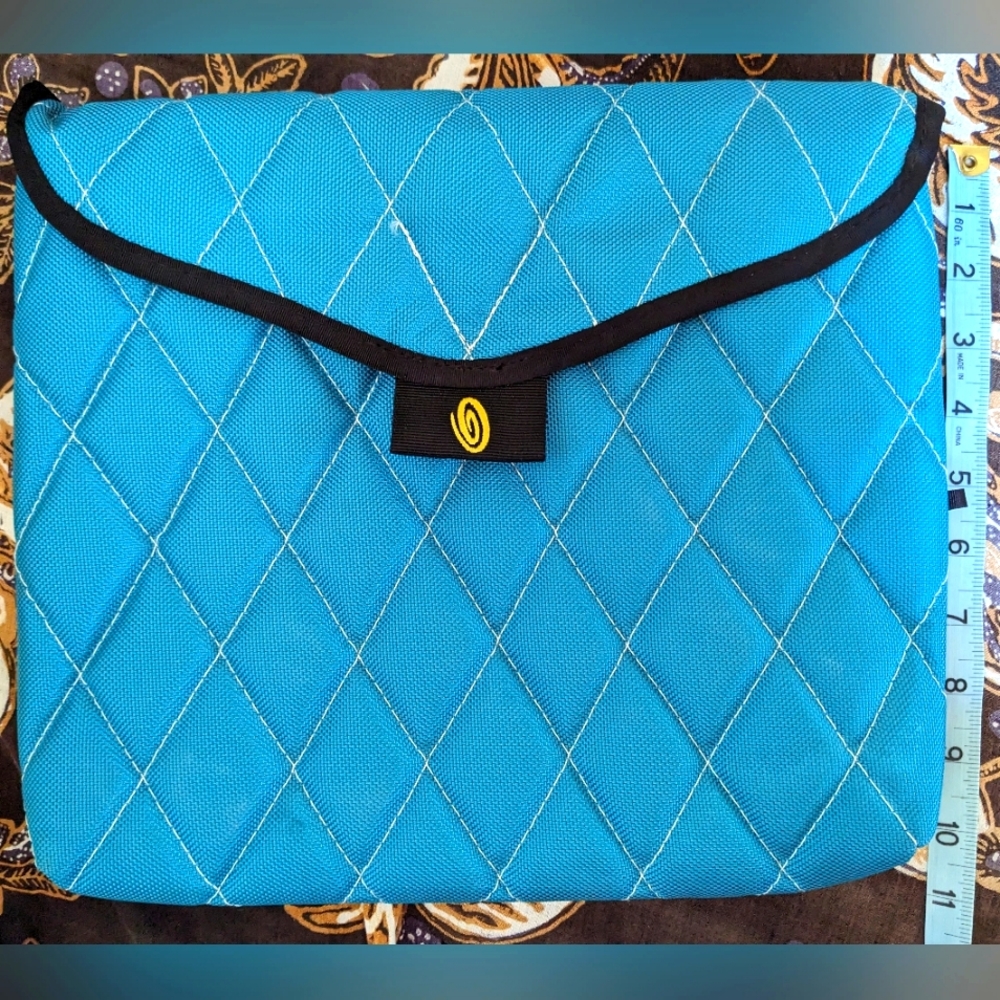 Timbuk2 padded laptop case turquoise